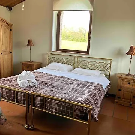 Self Catering With Pool In Umbria, Italy Villa *