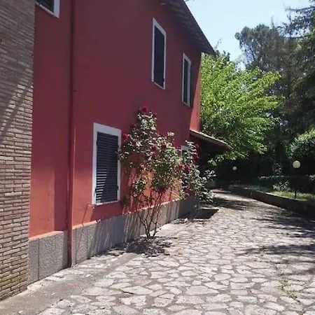 Self Catering With Pool In Umbria, Italy Todi