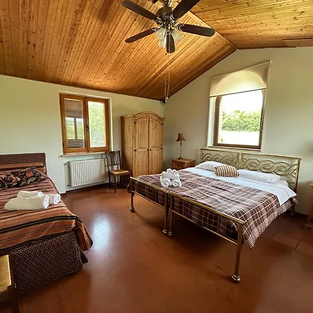 Self Catering With Pool In Umbria, Italy Todi